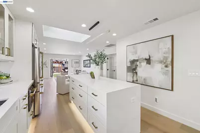 725 Alameda De Las Pulgas, San Mateo, CA 94601 - Photo 18