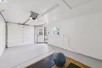 725 Alameda De Las Pulgas, San Mateo, CA 94601 - Photo 36