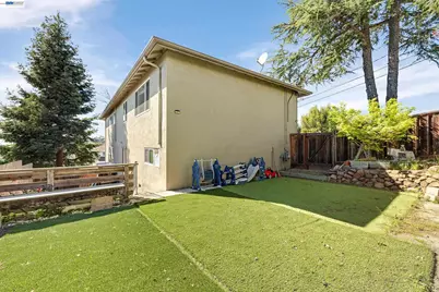 17676 Garland Ct, Castro Valley, CA 94546 - Photo 22