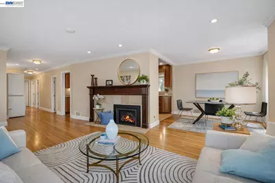 17676 Garland Ct, Castro Valley, CA 94546 - Photo 4