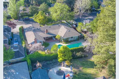 1785 Holly Ave, Menlo Park, CA 94025 - Photo 52