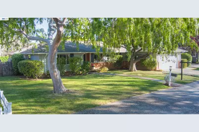 1785 Holly Ave, Menlo Park, CA 94025 - Photo 60