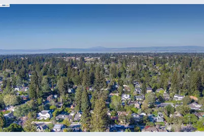 1785 Holly Ave, Menlo Park, CA 94025 - Photo 56