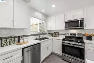 166 San Joaquin Ct, Bay Point, CA 94565 - Photo 10