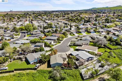 166 San Joaquin Court, Bay Point, CA 94565 - Photo 36