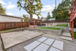 7900 Greenly Dr, Oakland, CA 94605 - Photo 46