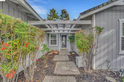 17 Kensington Ct, Brentwood, CA 94513 - Photo 6