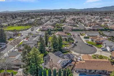 17 Kensington Ct, Brentwood, CA 94513 - Photo 40