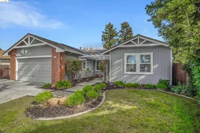17 Kensington Ct, Brentwood, CA 94513 - Photo 4