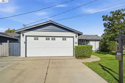 36276 Sandalwood St, Newark, CA 94560 - Photo 2