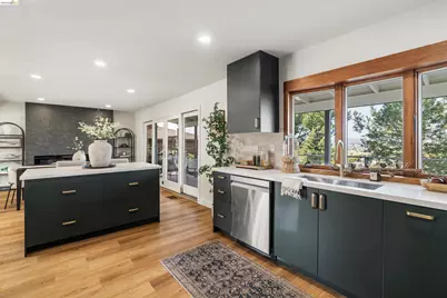 2115 Valente Cir, Martinez, CA 94553 - Photo 12