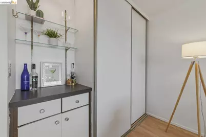 6 Commodore Dr #C450, Emeryville, CA 94608 - Photo 6