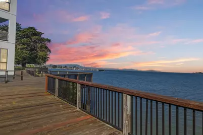 6 Commodore Dr #C450, Emeryville, CA 94608 - Photo 30