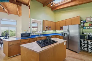 66 Bridge Rd, Novato, CA 94945 - Photo 12