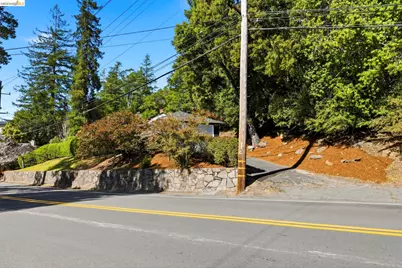 5701 Snake Rd, Oakland, CA 94611 - Photo 44