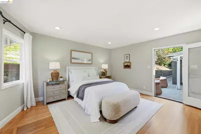 5701 Snake Rd, Oakland, CA 94611 - Photo 28