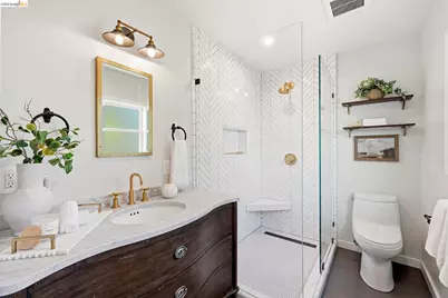 5701 Snake Rd, Oakland, CA 94611 - Photo 30