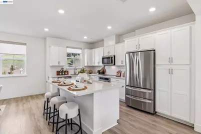 28957 Ashwell Ave, Hayward, CA 94544 - Photo 10