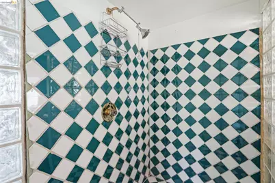 2015 50th Ave, Oakland, CA 94601 - Photo 24