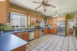 2015 50th Ave, Oakland, CA 94601 - Photo 12