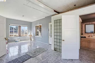 2015 50th Ave, Oakland, CA 94601 - Photo 18