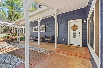 20140 Redwood Dr, Foresthill, CA 95631 - Photo 8