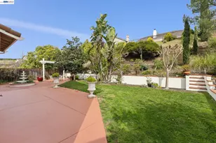 25318 Buckeye Dr, Castro Valley, CA 94552 - Photo 34