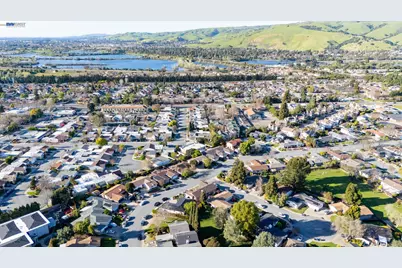 38157 Parkmont Dr, Fremont, CA 94536 - Photo 16