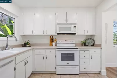 4852 Starflower Dr, Martinez, CA 94553 - Photo 20