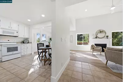 4852 Starflower Dr, Martinez, CA 94553 - Photo 8