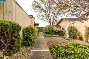 1196 Grove Cir, Benicia, CA 94510 - Photo 4