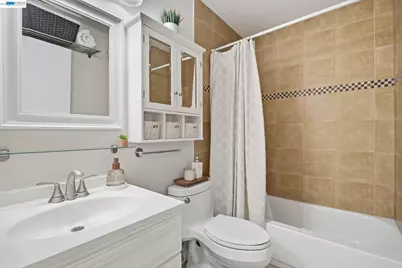 245 Famoso Plz, Union City, CA 94587 - Photo 22