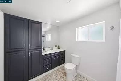 102 Hillcrest Dr, Orinda, CA 94563 - Photo 28