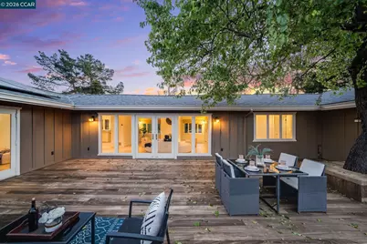 102 Hillcrest Dr, Orinda, CA 94563 - Photo 32
