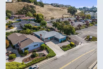 2724 Benedict Dr, San Leandro, CA 94577 - Photo 24