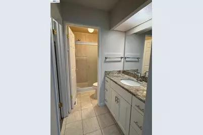 3211 Phoenix Ln, Alameda, CA 94502 - Photo 14