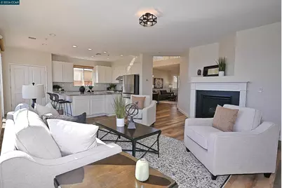 2617 Tampico Dr, Pittsburg, CA 94565 - Photo 6