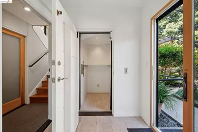 1260 63rd St, Emeryville, CA 94608 - Photo 8