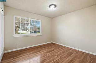 4690 Brookfield Dr, Sacramento, CA 95823 - Photo 14