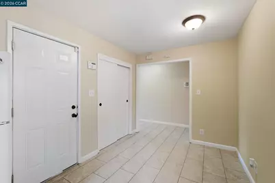 4690 Brookfield Dr, Sacramento, CA 95823 - Photo 10