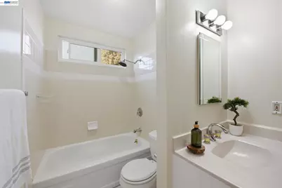 32301 Ruth Ct, Union City, CA 94587 - Photo 18