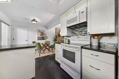 1368 Ridgecrest Rd, Pinole, CA 94564 - Photo 24