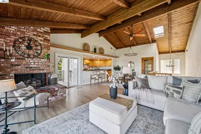 471 Ridgeview Dr, Pleasant Hill, CA 94523 - Photo 2