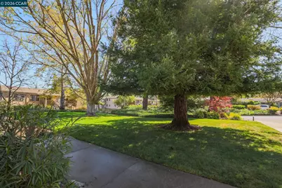 1152 Fairlawn Ct #3, Walnut Creek, CA 94595 - Photo 26