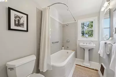 1412 Oxford St, Berkeley, CA 94709 - Photo 32