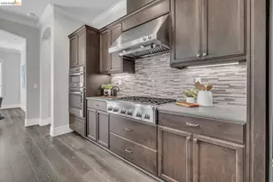 2002 Tempranillo Ln, Brentwood, CA 94513 - Photo 16