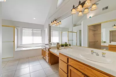 4528 Fallow Way, Antioch, CA 94509 - Photo 34