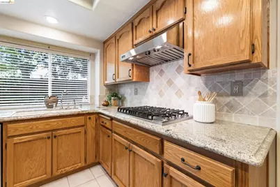 4528 Fallow Way, Antioch, CA 94509 - Photo 14