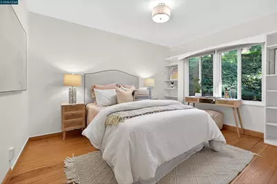 27 Glorietta Ct, Orinda, CA 94563 - Photo 18