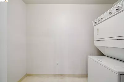 5855 Horton Street #613, Emeryville, CA 94608 - Photo 14